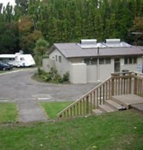 Touchwood Motor Inn & Inner City Camping Ground Оукланд Екстериор снимка